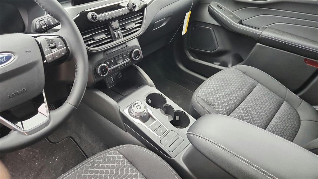 new 2025 Ford Escape car, priced at $29,374