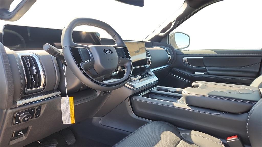 new 2025 Ford Expedition Max car, priced at $82,424