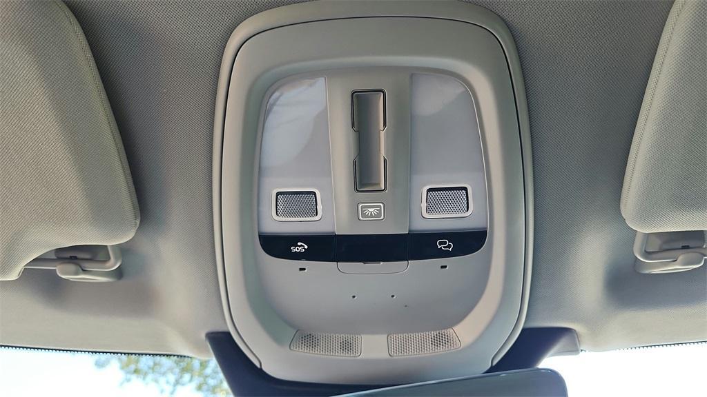 used 2023 Volvo XC90 car, priced at $41,500