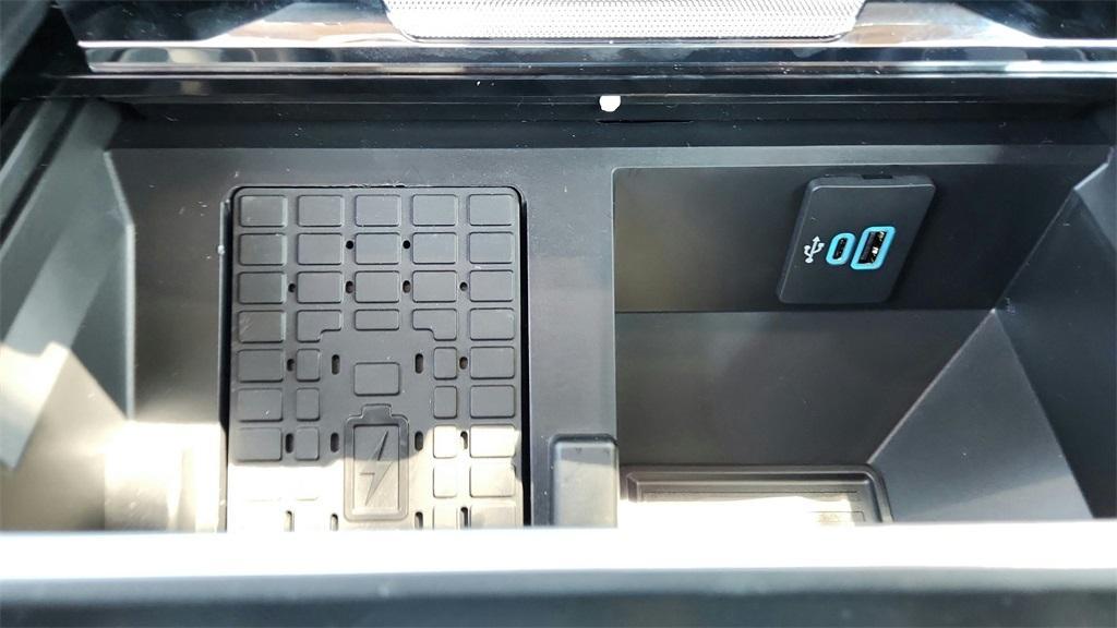 new 2025 Ford F-450 car, priced at $103,835