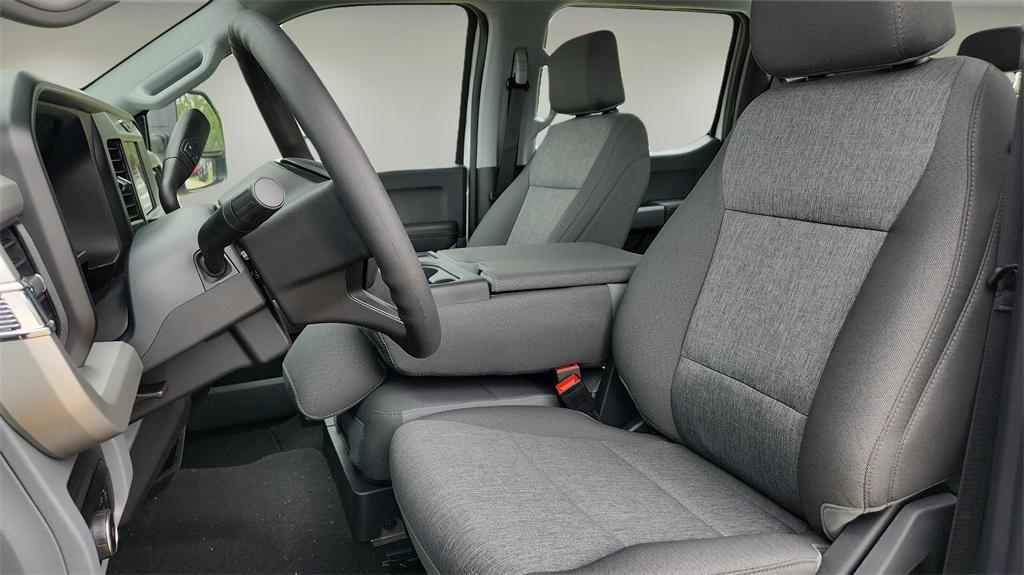 new 2025 Ford F-250 car, priced at $53,252