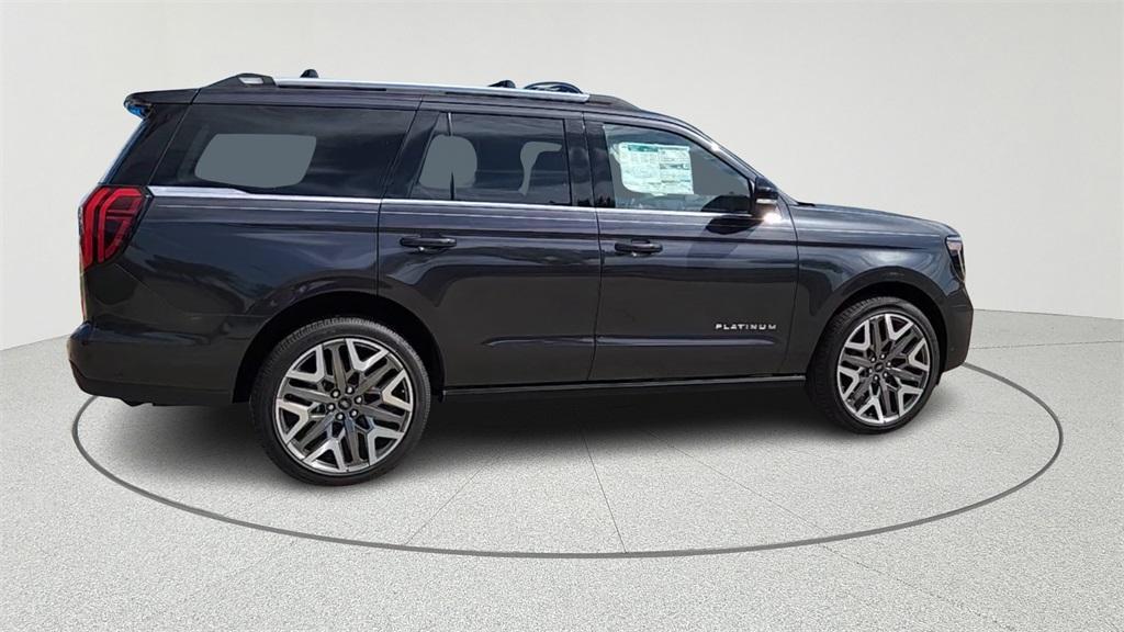 new 2025 Ford Expedition car, priced at $87,696