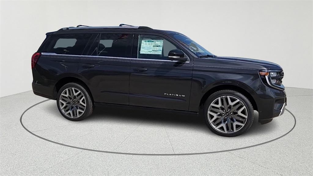 new 2025 Ford Expedition car, priced at $87,696