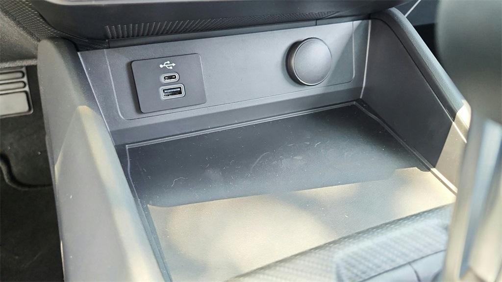 new 2025 Ford Mustang car, priced at $32,499