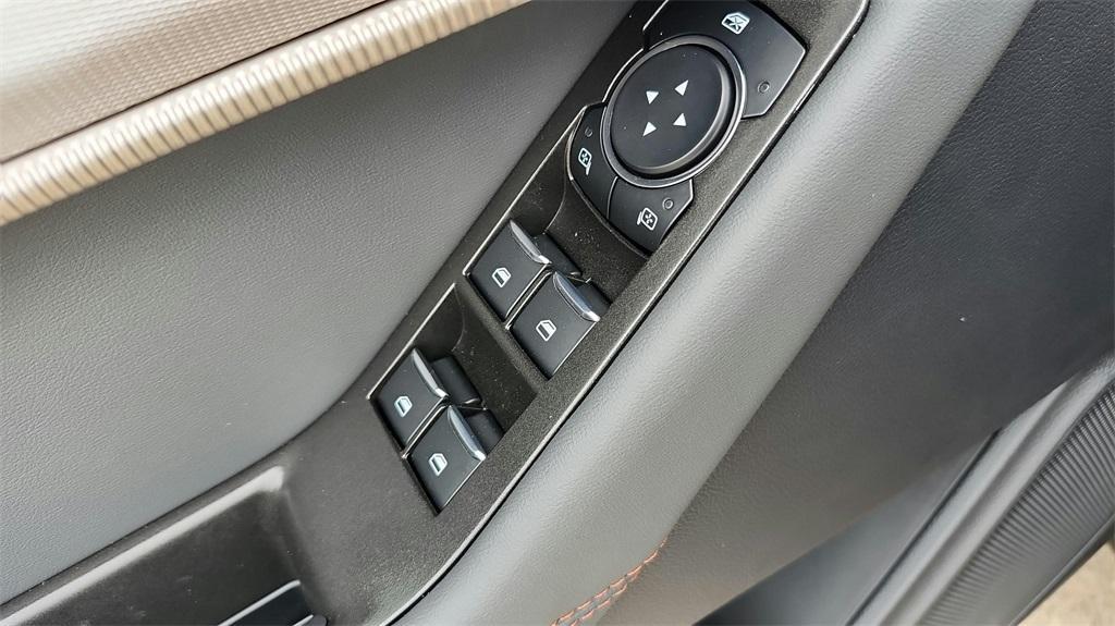 new 2025 Ford Explorer car, priced at $38,004