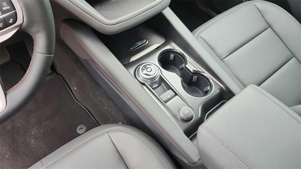 new 2025 Ford Explorer car, priced at $38,004