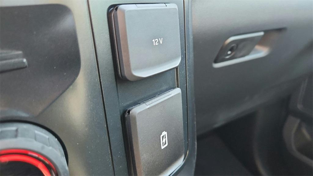 new 2025 Ford F-150 car, priced at $39,962