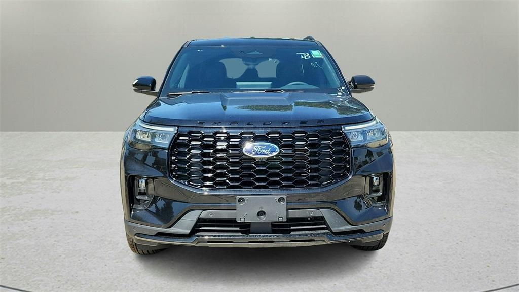 new 2025 Ford Explorer car, priced at $41,289