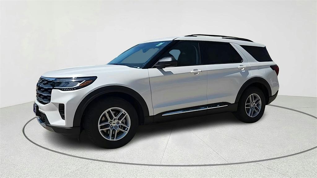 new 2025 Ford Explorer car, priced at $35,050