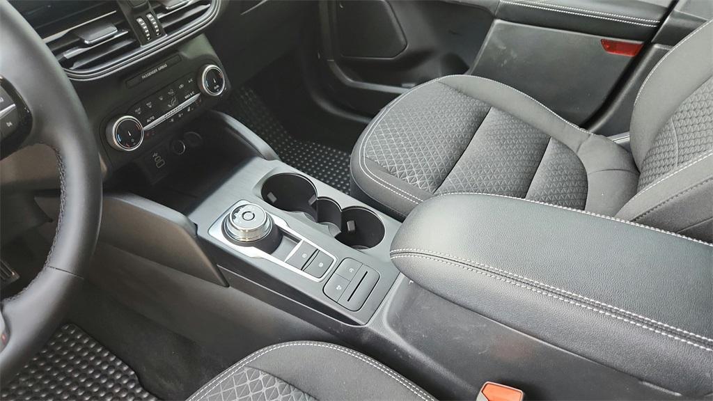 new 2025 Ford Escape car, priced at $28,138