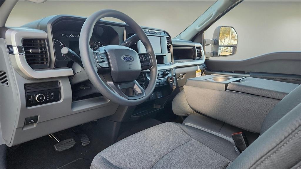 new 2024 Ford F-250 car, priced at $52,695