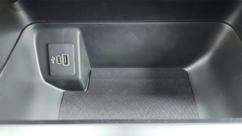 new 2025 Ford F-150 car, priced at $42,297