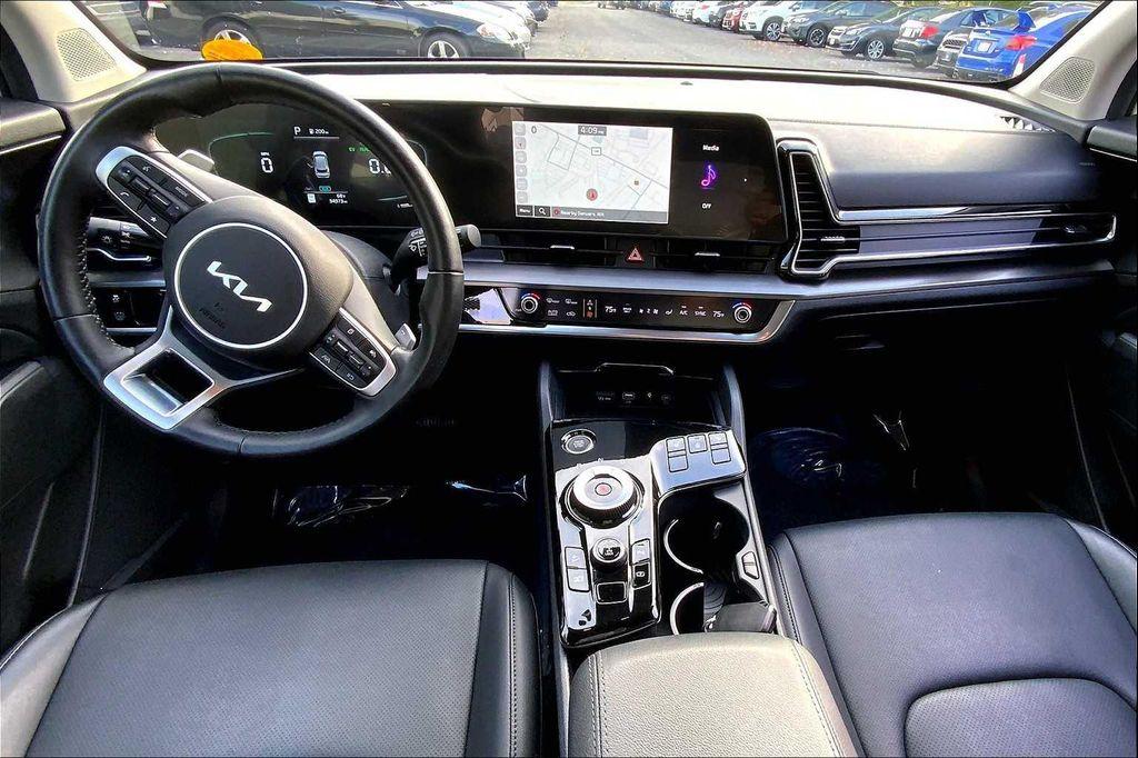 used 2023 Kia Sportage Hybrid car, priced at $25,900