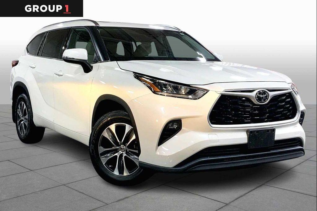used 2020 Toyota Highlander car, priced at $32,497
