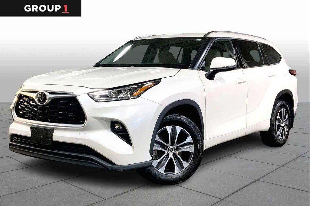 used 2020 Toyota Highlander car, priced at $32,497