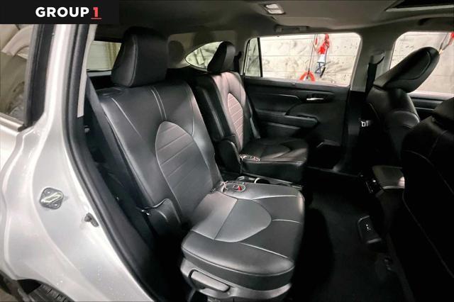 used 2022 Toyota Highlander Hybrid car, priced at $44,447