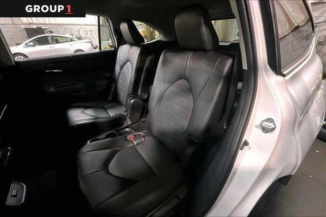 used 2022 Toyota Highlander Hybrid car, priced at $44,447