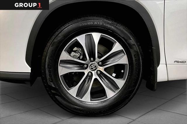 used 2022 Toyota Highlander Hybrid car, priced at $44,447