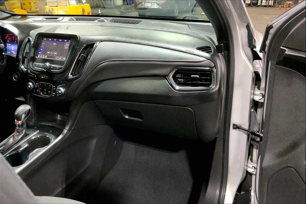 used 2022 Chevrolet Equinox car, priced at $22,177