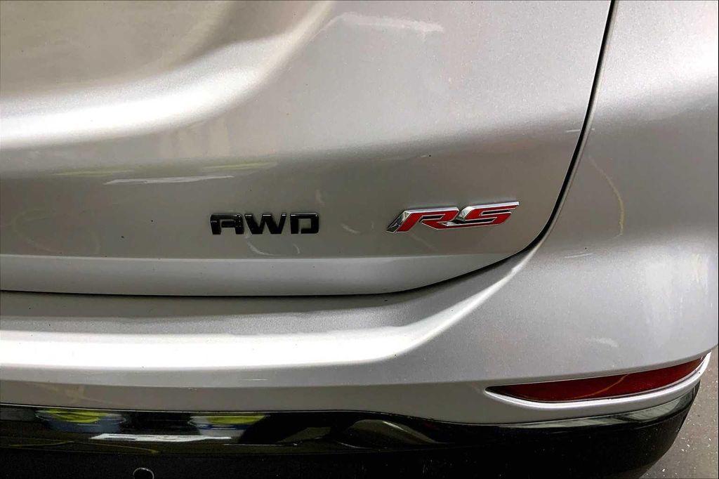 used 2022 Chevrolet Equinox car, priced at $22,177