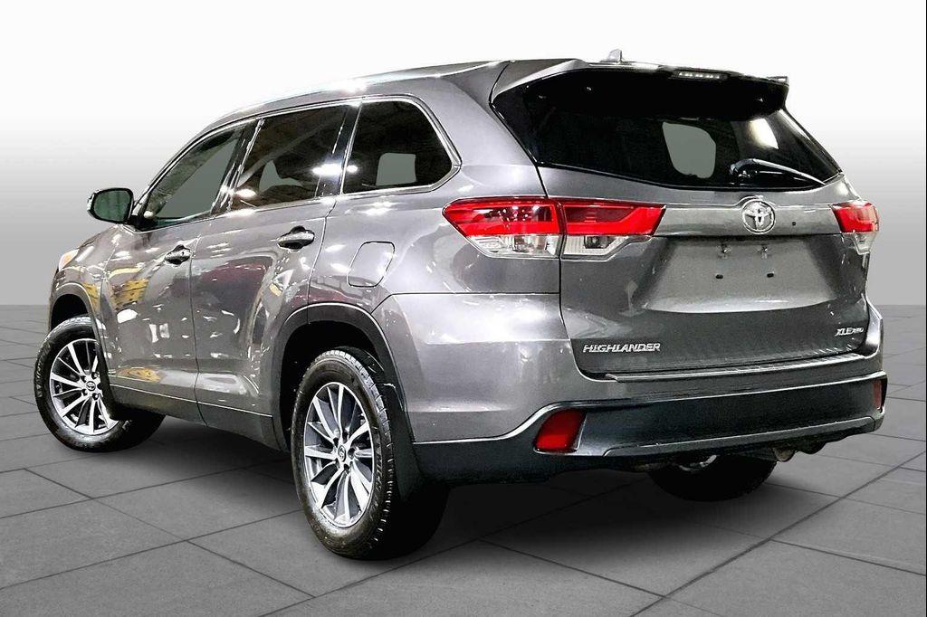 used 2019 Toyota Highlander car, priced at $19,935