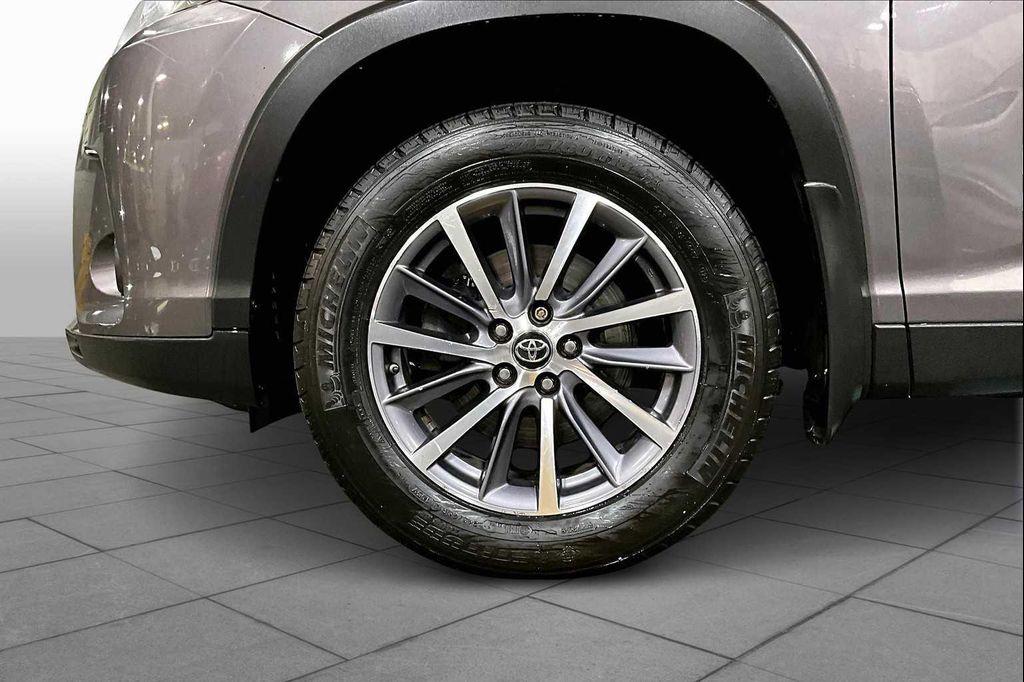 used 2019 Toyota Highlander car, priced at $19,935