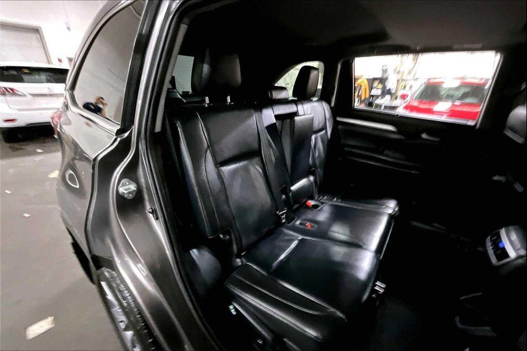 used 2019 Toyota Highlander car, priced at $19,935