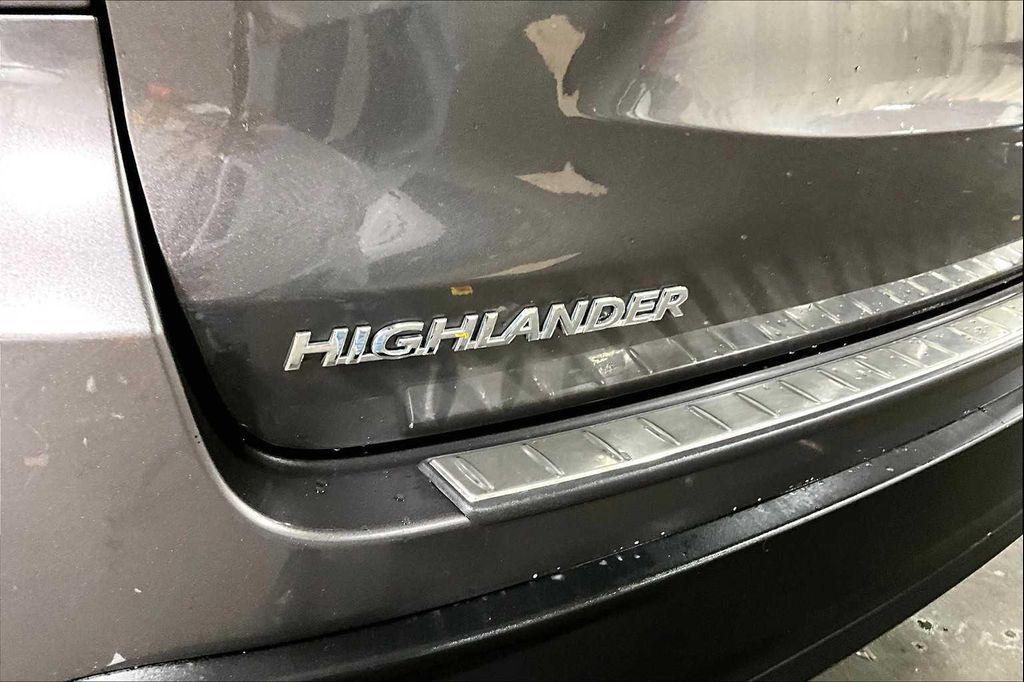 used 2019 Toyota Highlander car, priced at $19,935