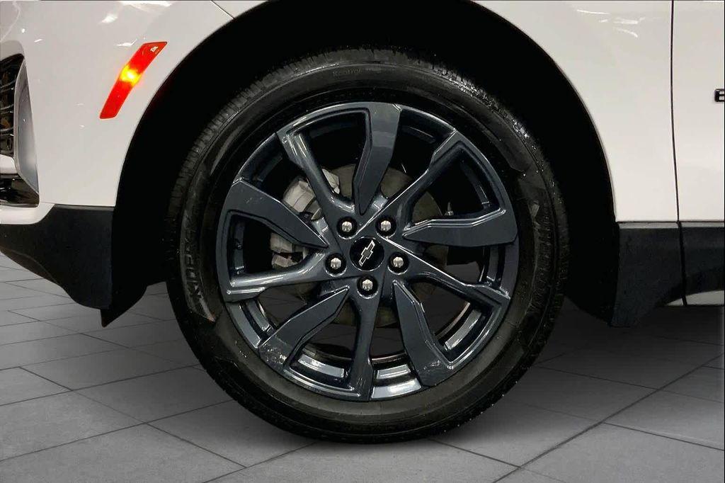 used 2023 Chevrolet Equinox car, priced at $24,677