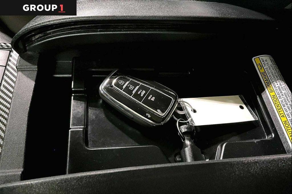 used 2022 Toyota Highlander Hybrid car, priced at $35,997