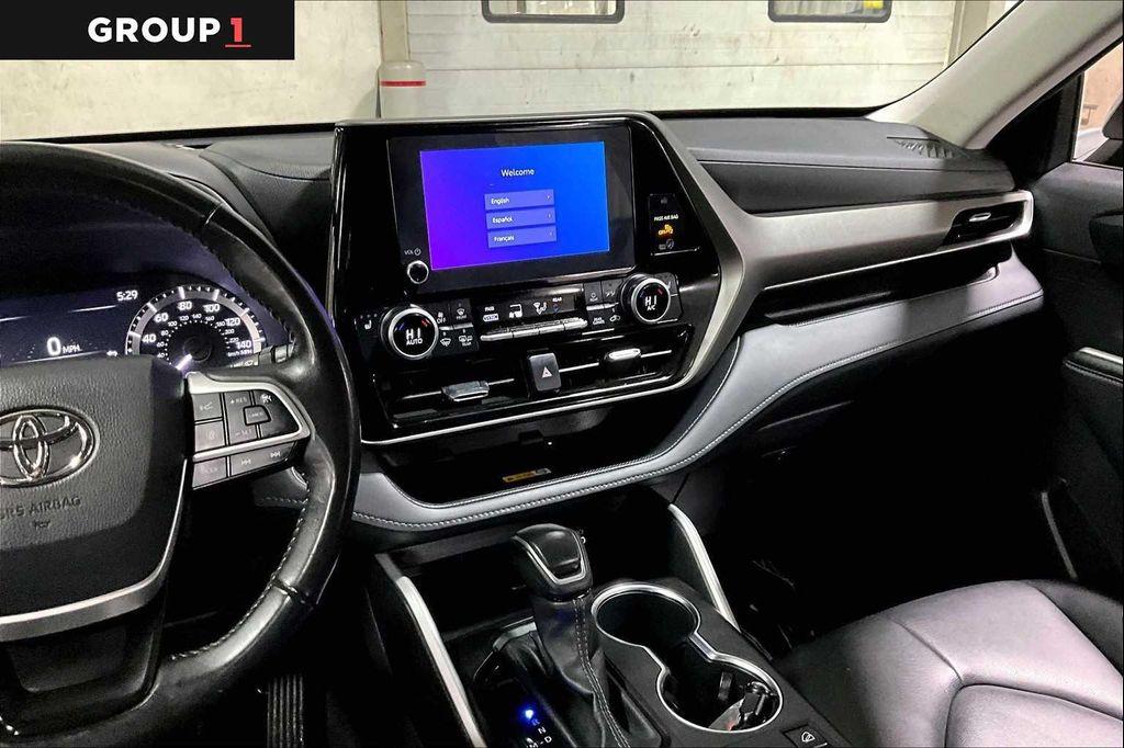 used 2024 Toyota Highlander car, priced at $41,430