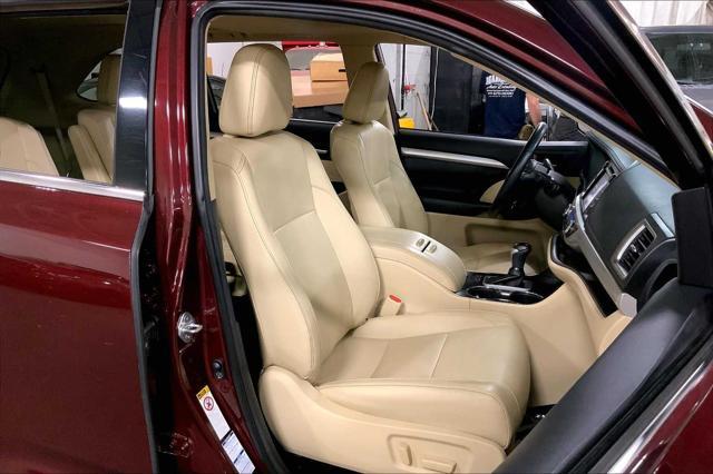 used 2018 Toyota Highlander car, priced at $20,387