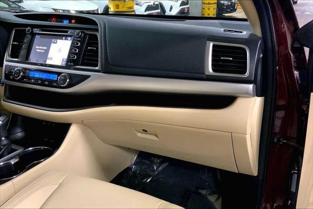 used 2018 Toyota Highlander car, priced at $20,387