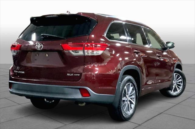 used 2018 Toyota Highlander car, priced at $20,387