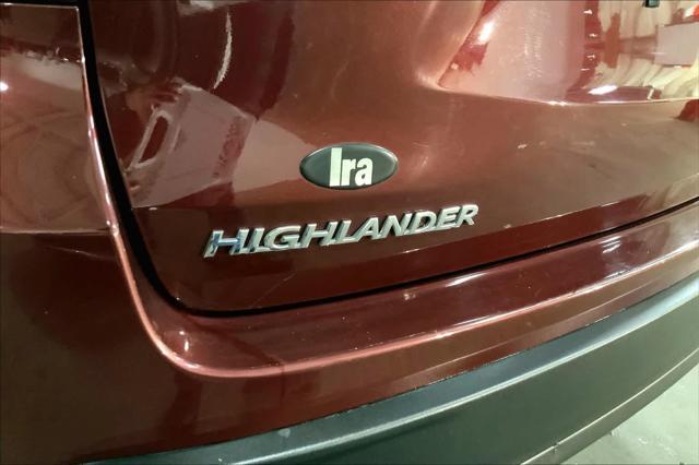 used 2018 Toyota Highlander car, priced at $20,387