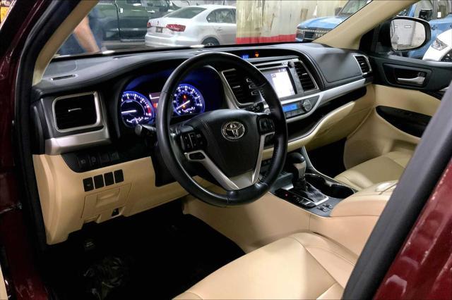 used 2018 Toyota Highlander car, priced at $20,387