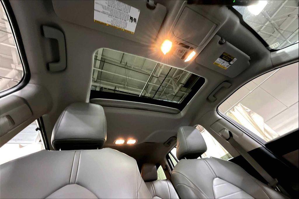 used 2022 Toyota Highlander Hybrid car, priced at $34,547