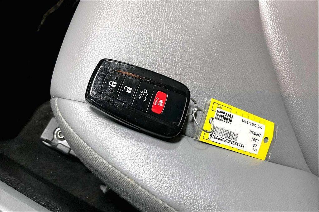 used 2022 Toyota Highlander Hybrid car, priced at $34,547