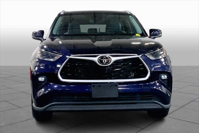 used 2022 Toyota Highlander car, priced at $36,797