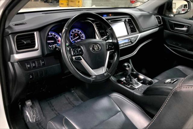 used 2019 Toyota Highlander car, priced at $29,047