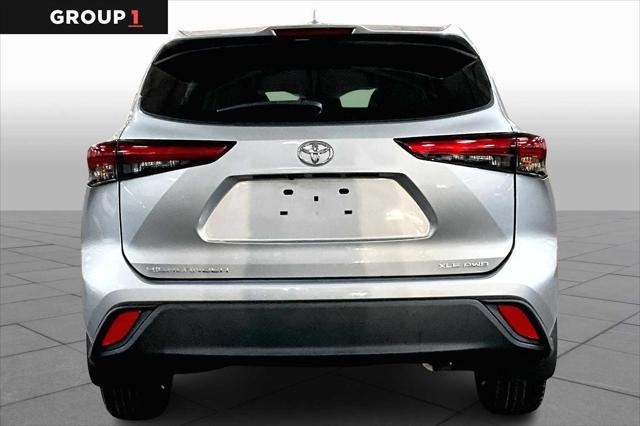 used 2022 Toyota Highlander car, priced at $39,365