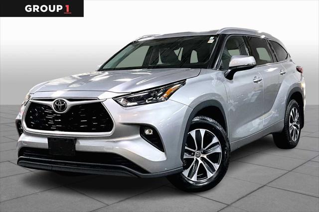 used 2022 Toyota Highlander car, priced at $39,365