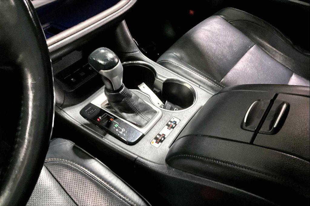used 2016 Toyota Highlander Hybrid car, priced at $20,077