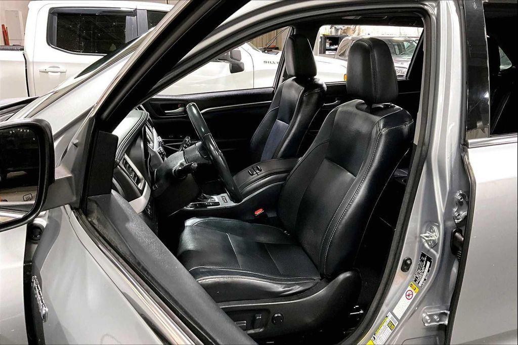 used 2016 Toyota Highlander Hybrid car, priced at $20,077