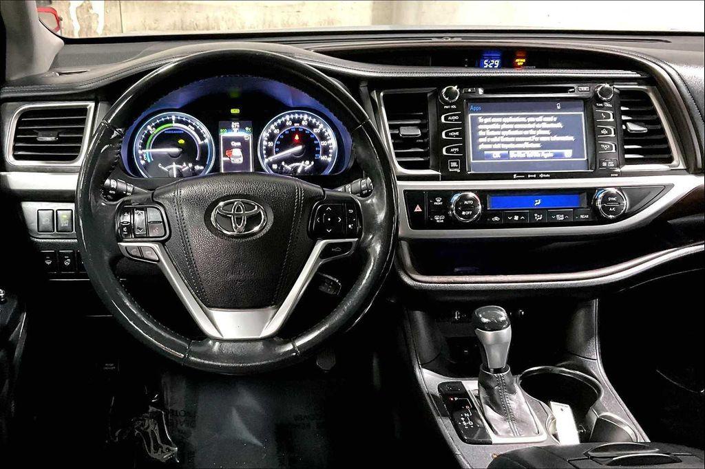used 2016 Toyota Highlander Hybrid car, priced at $20,077