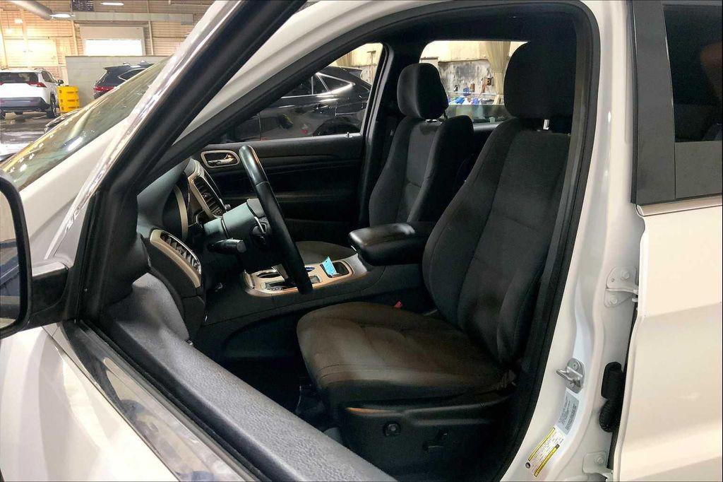used 2017 Jeep Grand Cherokee car, priced at $13,963