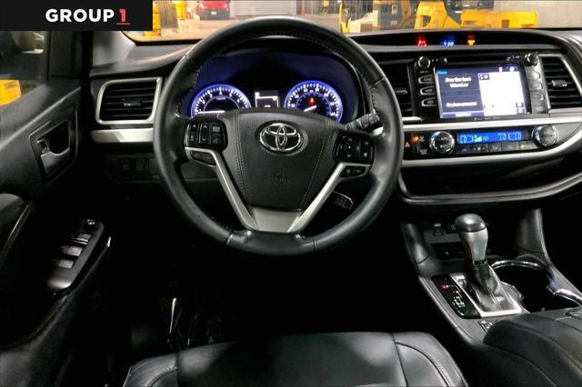 used 2018 Toyota Highlander car, priced at $24,030