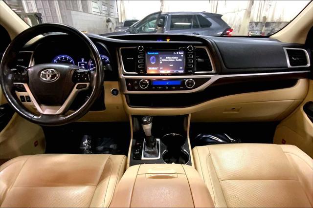 used 2016 Toyota Highlander car, priced at $22,577