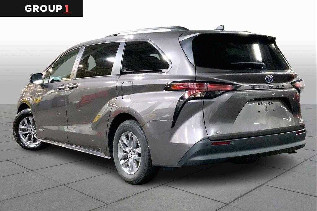 used 2021 Toyota Sienna car, priced at $31,187