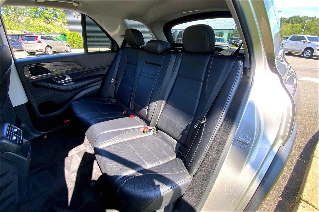 used 2020 Mercedes-Benz GLE 350 car, priced at $28,797